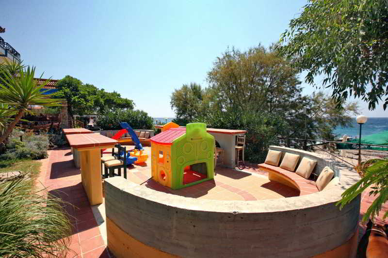 Pebble Beach Hotel Plomari Ngoại thất bức ảnh