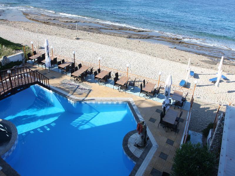 Pebble Beach Hotel Plomari Ngoại thất bức ảnh