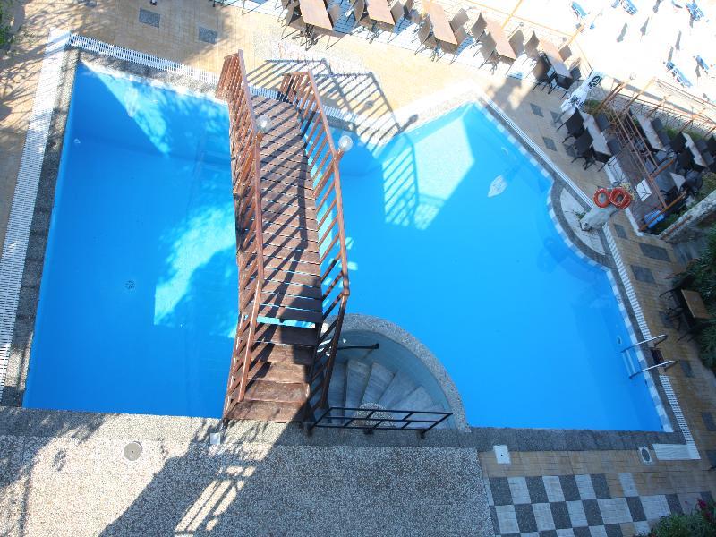Pebble Beach Hotel Plomari Ngoại thất bức ảnh