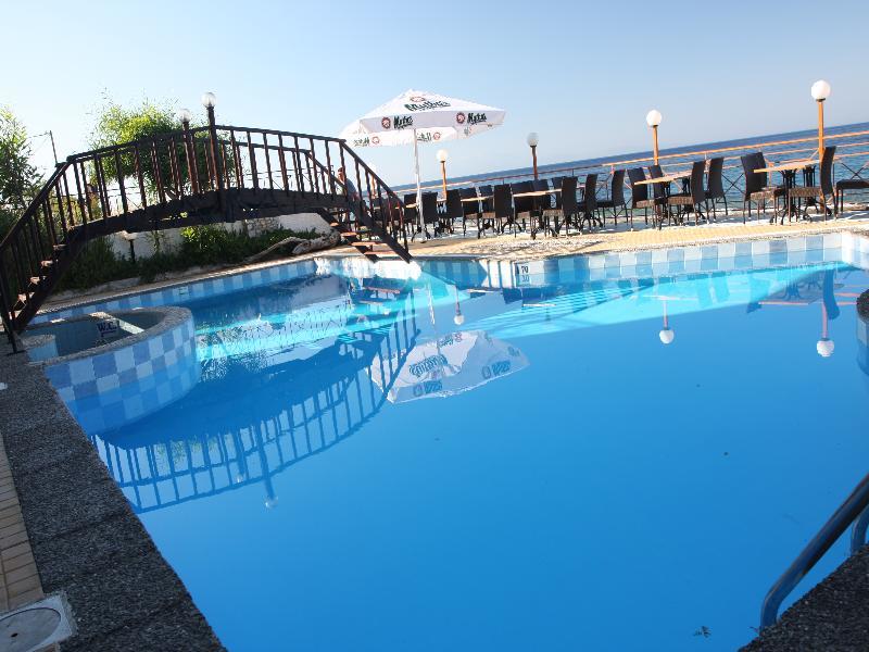 Pebble Beach Hotel Plomari Ngoại thất bức ảnh