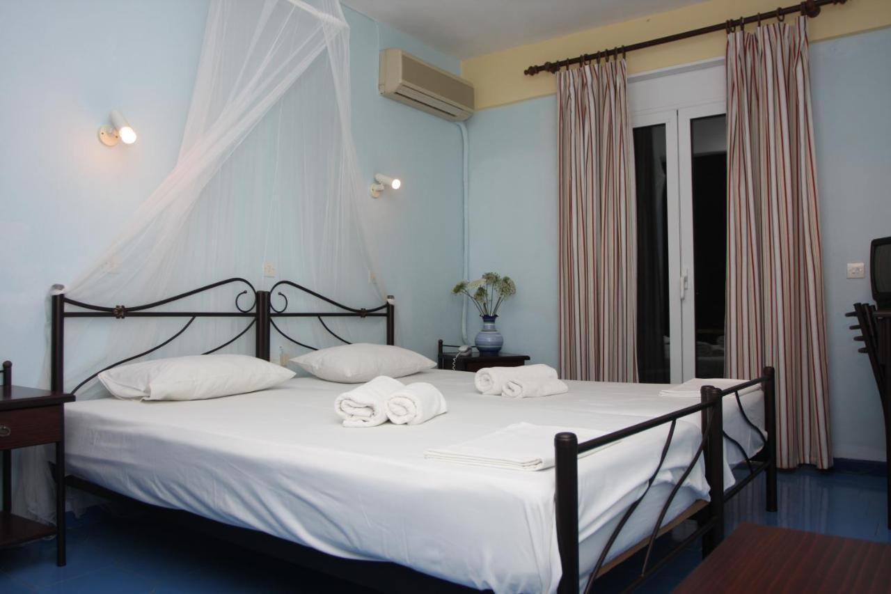 Pebble Beach Hotel Plomari Ngoại thất bức ảnh