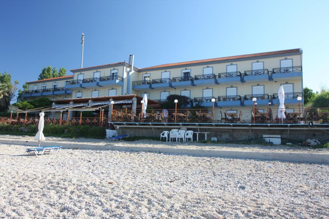 Pebble Beach Hotel Plomari Ngoại thất bức ảnh