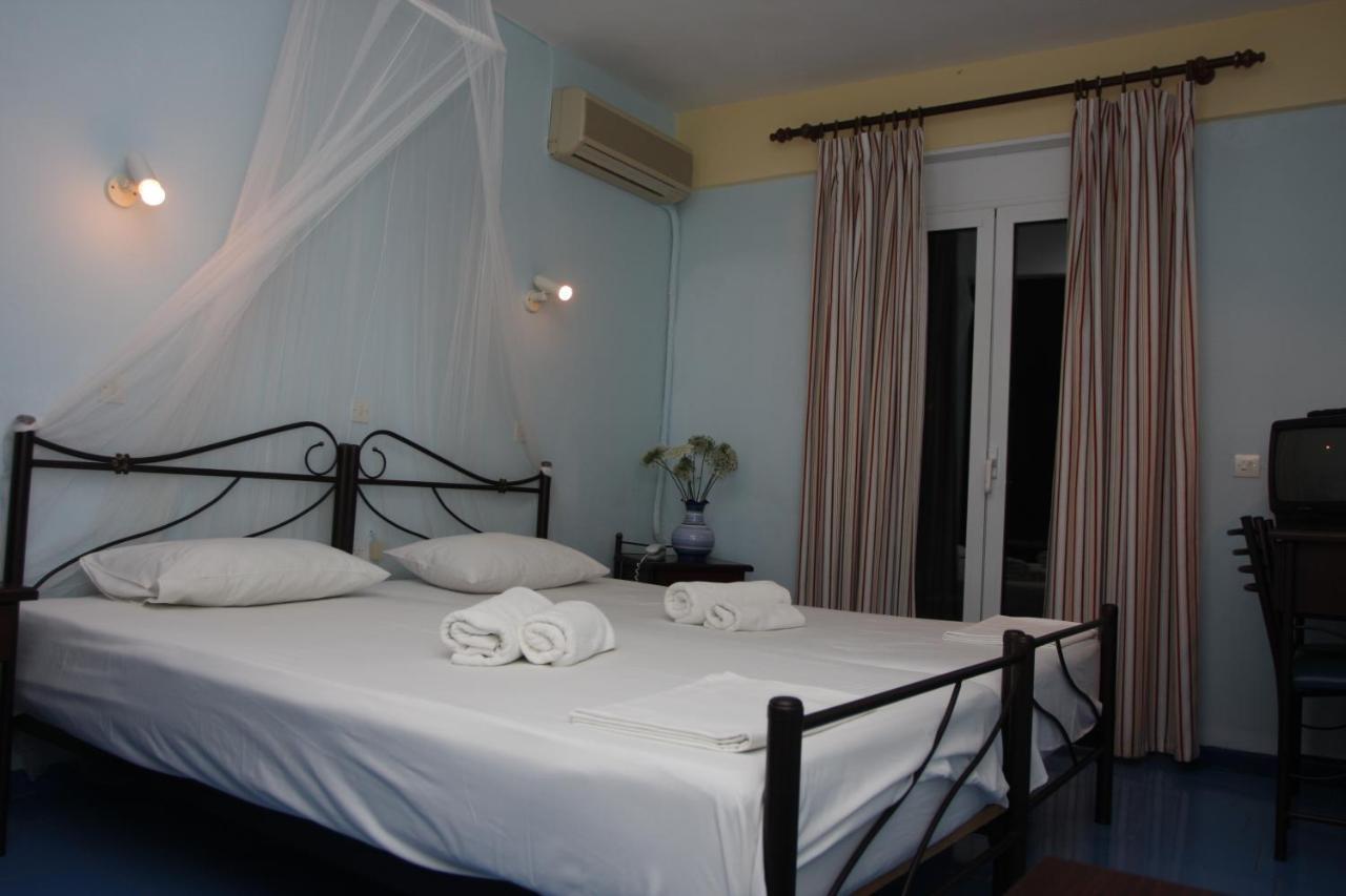 Pebble Beach Hotel Plomari Ngoại thất bức ảnh