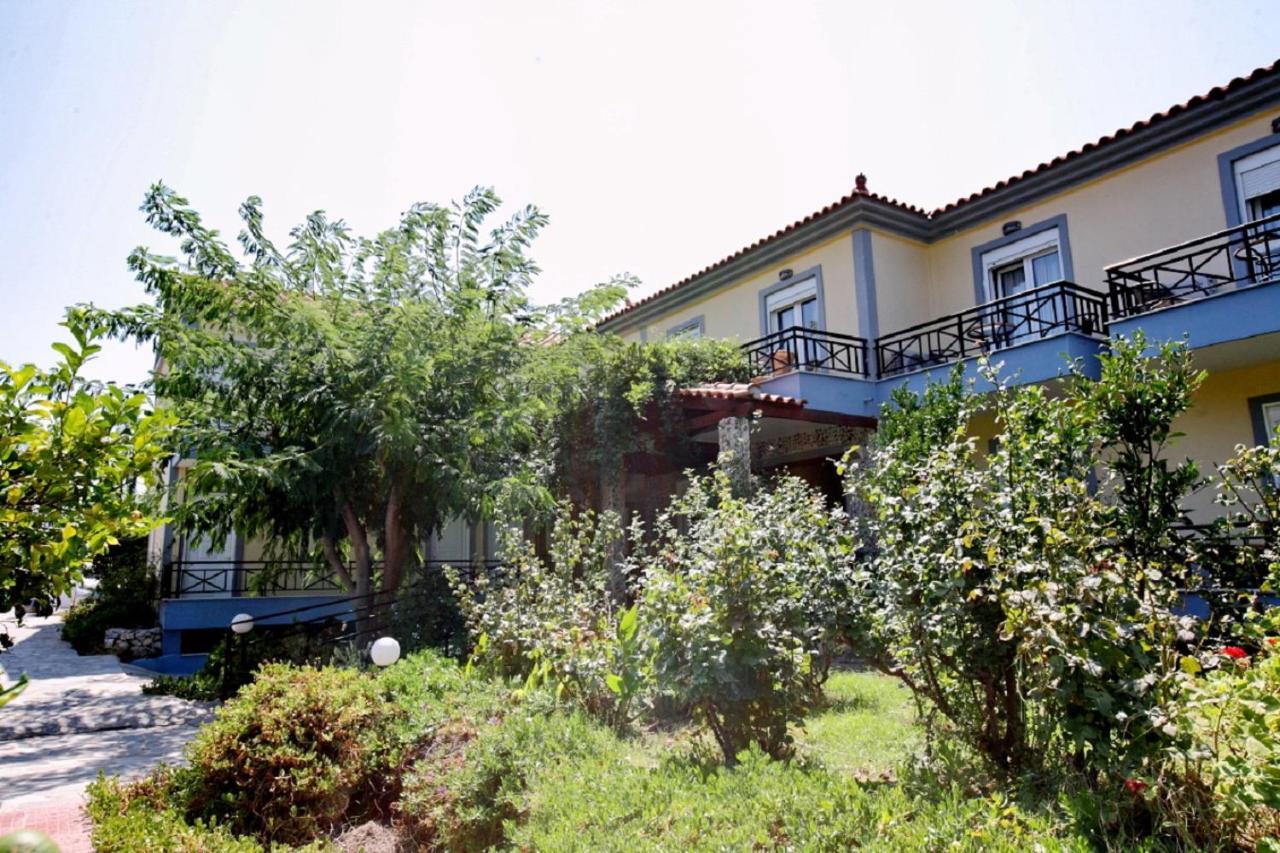 Pebble Beach Hotel Plomari Ngoại thất bức ảnh