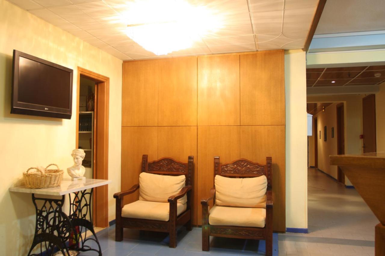 Pebble Beach Hotel Plomari Ngoại thất bức ảnh